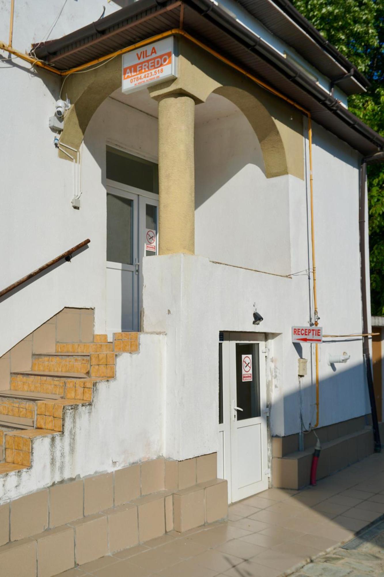 Cazare Alfredo Craiova Exterior photo